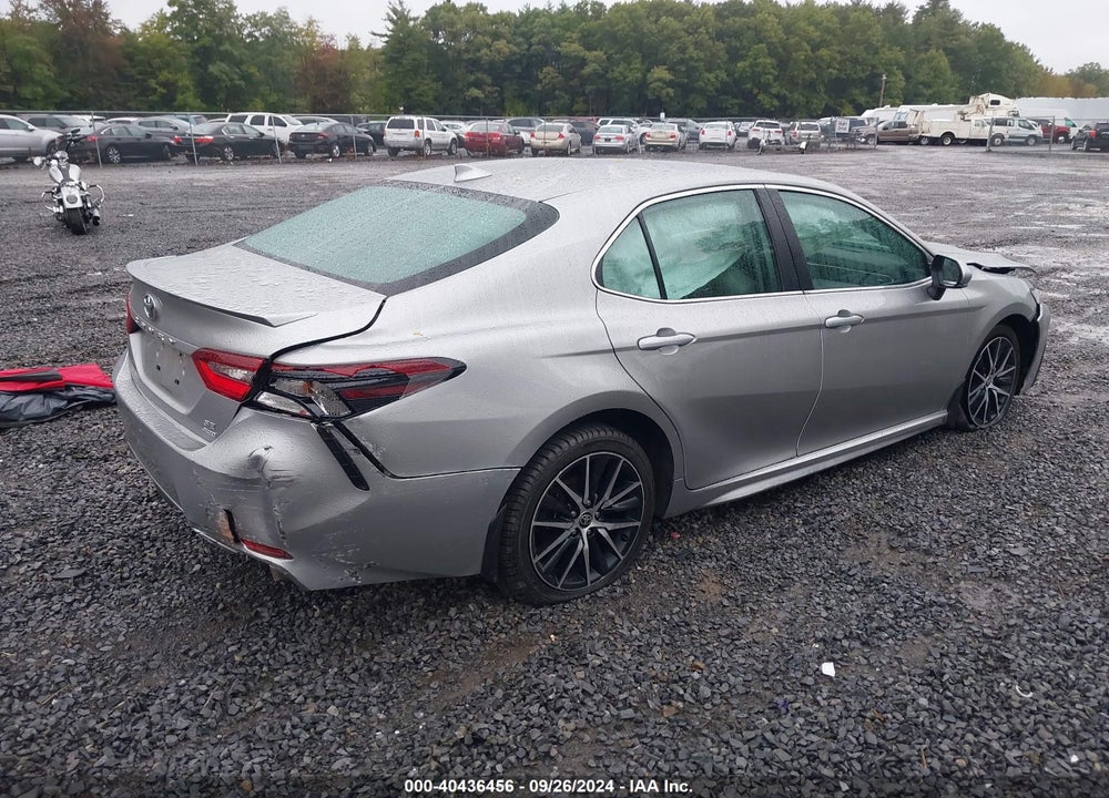 2022 TOYOTA CAMRY SE AWD VIN: 4T1G11BK0NU062039