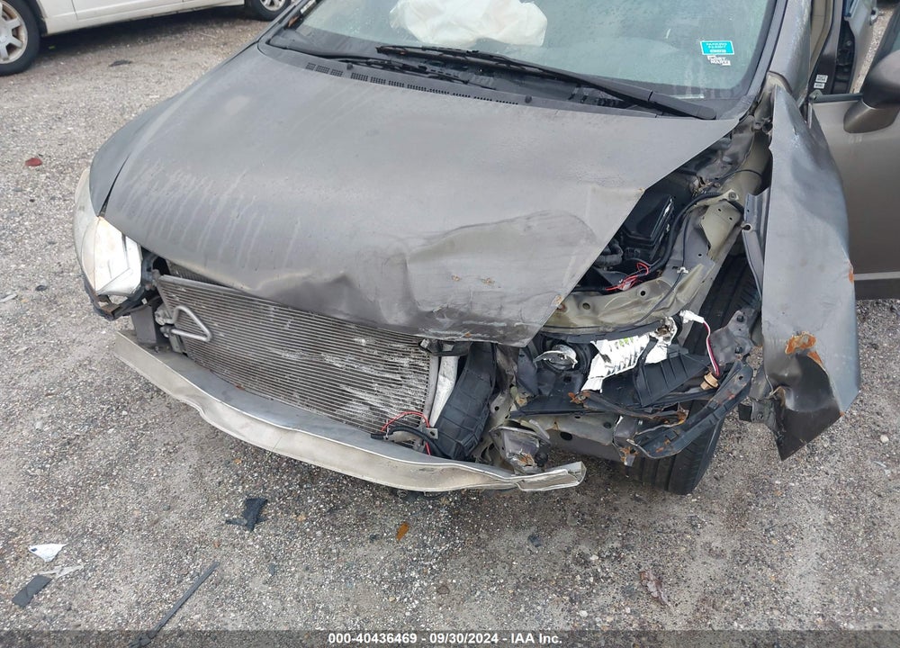 2010 HONDA CIVIC LX VIN: 2HGFA1F57AH557938