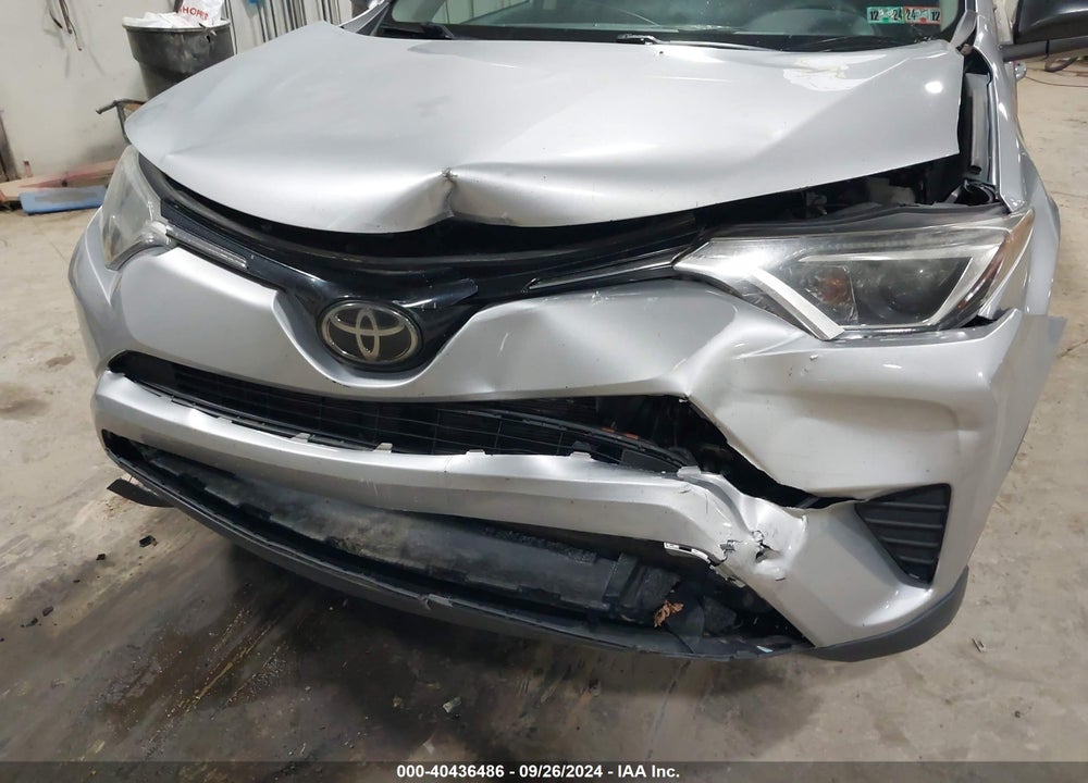 2017 TOYOTA RAV4 LE VIN: 2T3BFREV9HW544276