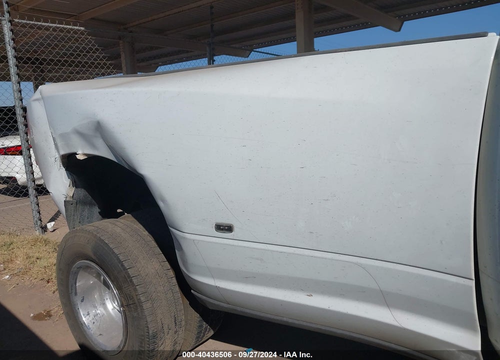 2023 RAM 3500 BIG HORN  4X4 8' BOX VIN: 3C63RRHL2PG643100