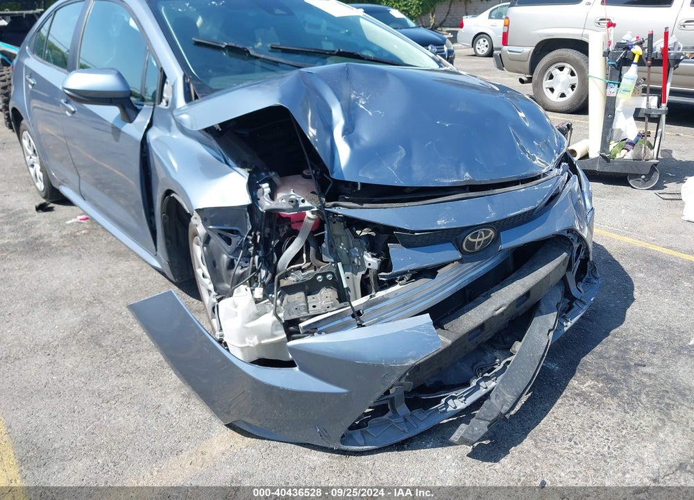 2022 TOYOTA COROLLA LE VIN: 5YFEPMAE0NP326705