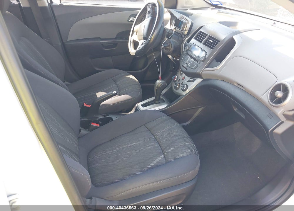 2015 CHEVROLET SONIC LT AUTO VIN: 1G1JC5SHXF4127523