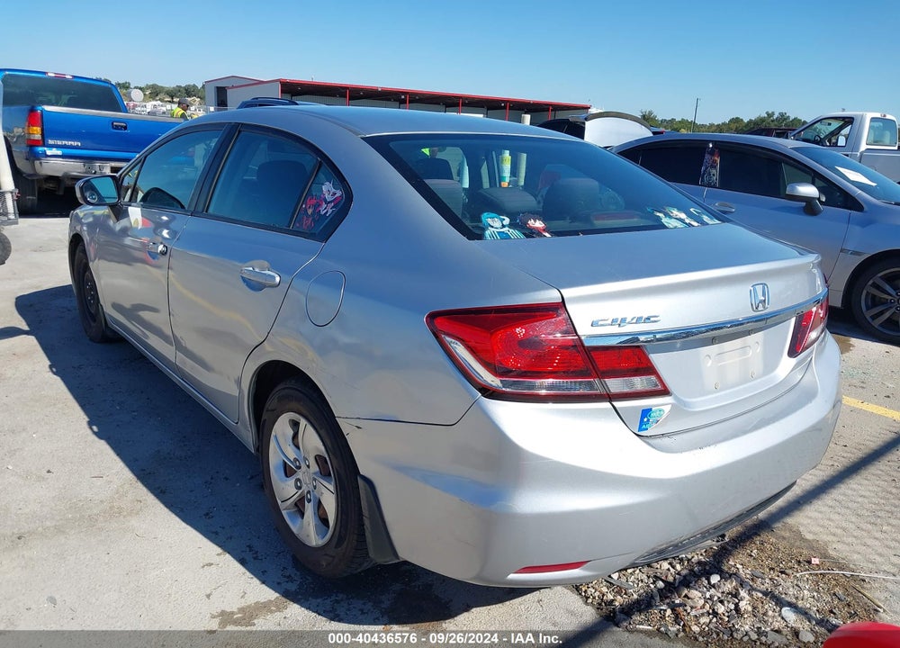 2015 HONDA CIVIC LX VIN: 2HGFB2F57FH561059