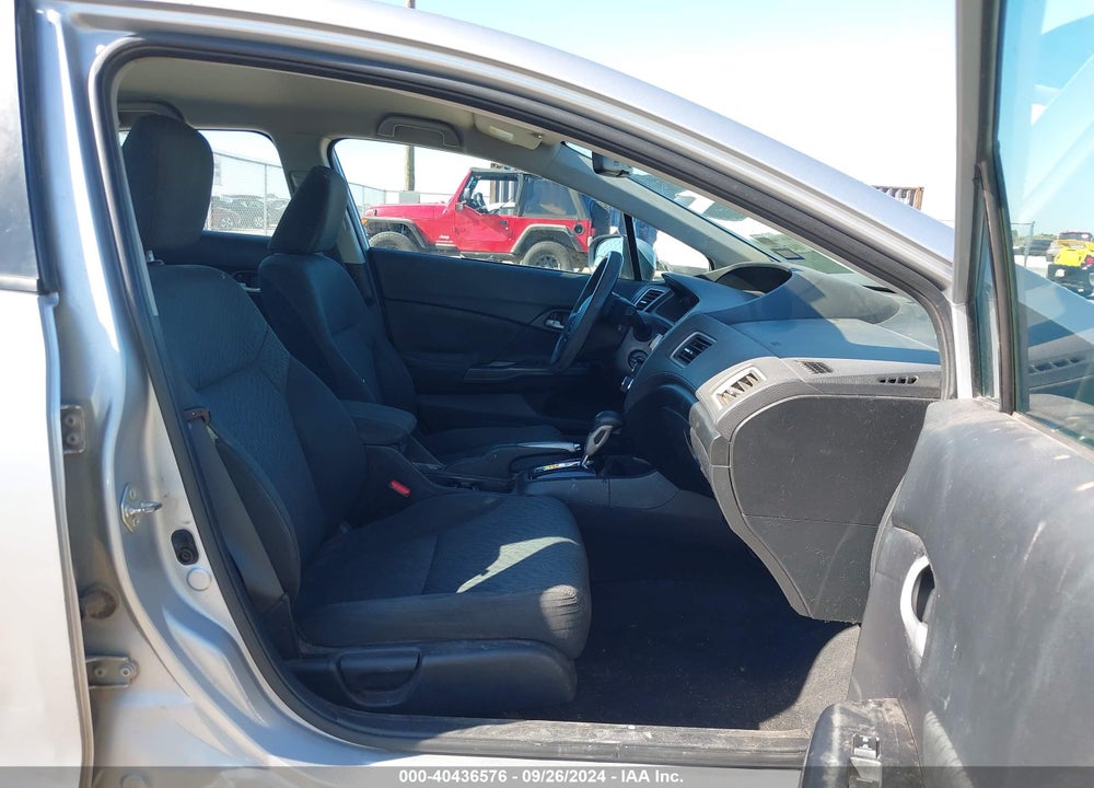 2015 HONDA CIVIC LX VIN: 2HGFB2F57FH561059
