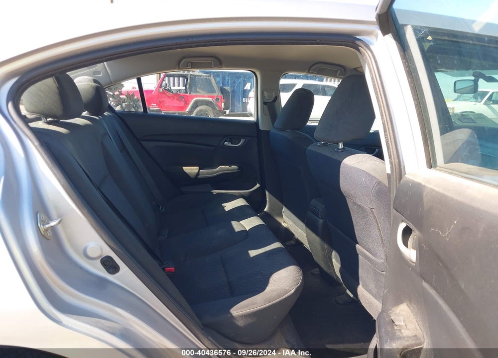 2015 HONDA CIVIC LX VIN: 2HGFB2F57FH561059