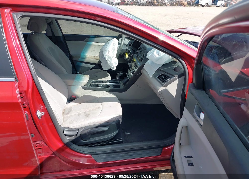 2015 HYUNDAI SONATA SE VIN: 5NPE24AF2FH188252