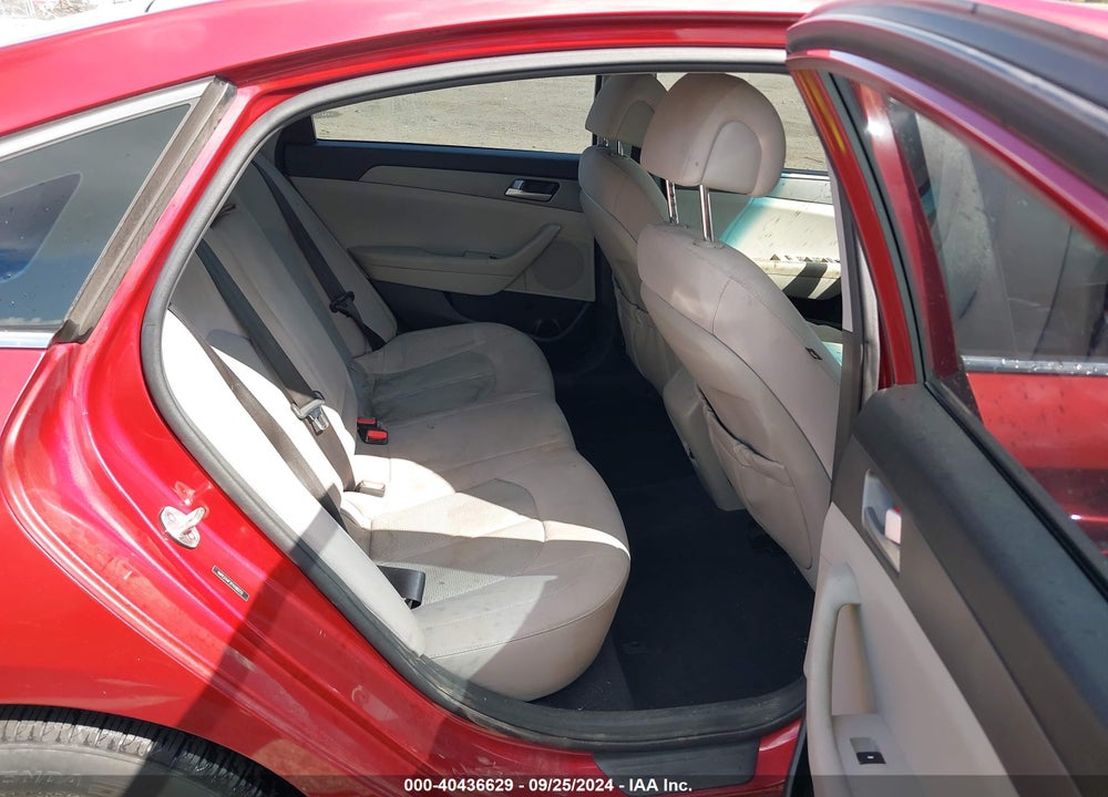 2015 HYUNDAI SONATA SE VIN: 5NPE24AF2FH188252