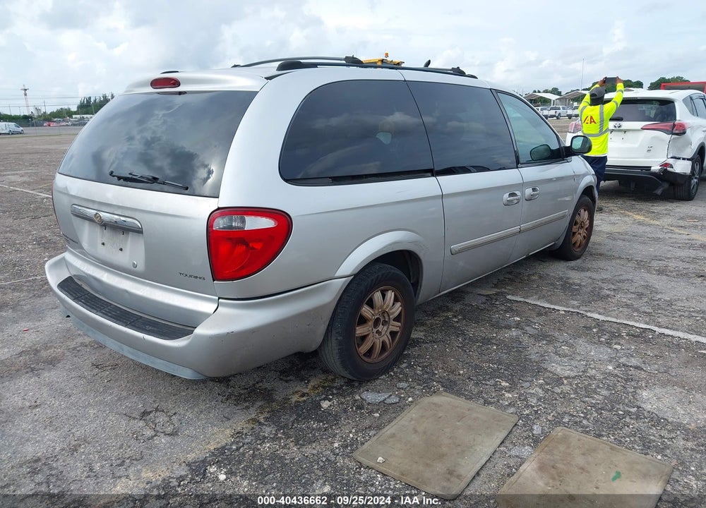 2005 CHRYSLER TOWN & COUNTRY TOURING VIN: 2C8GP54L25R429700
