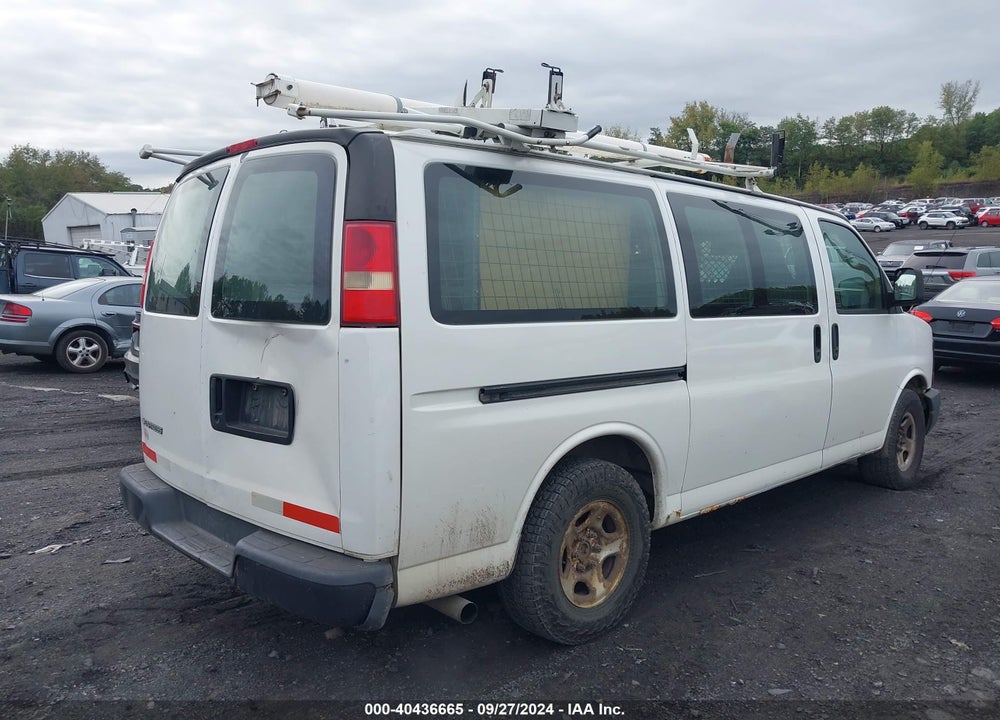2007 CHEVROLET EXPRESS WORK VAN VIN: 1GCFG15X771225876