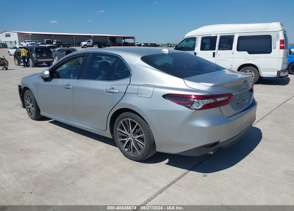 2024 TOYOTA CAMRY HYBRID XLE VIN: 4T1F31AK4RU065488