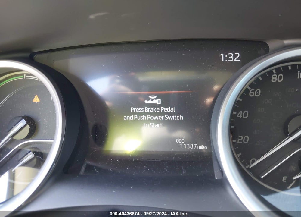 2024 TOYOTA CAMRY HYBRID XLE VIN: 4T1F31AK4RU065488