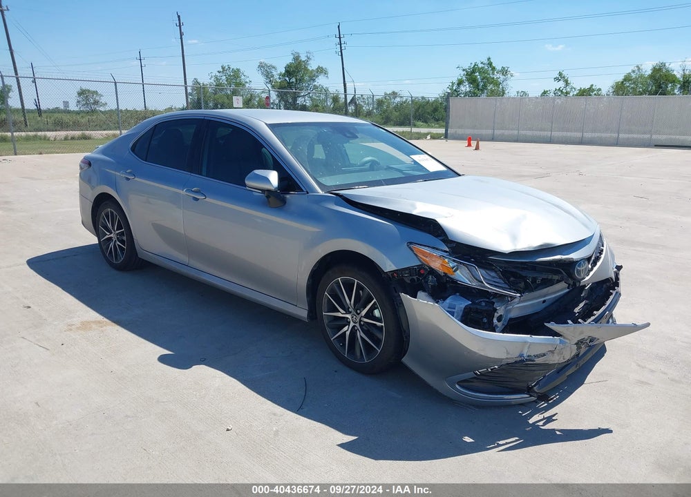 2024 TOYOTA CAMRY HYBRID XLE VIN: 4T1F31AK4RU065488