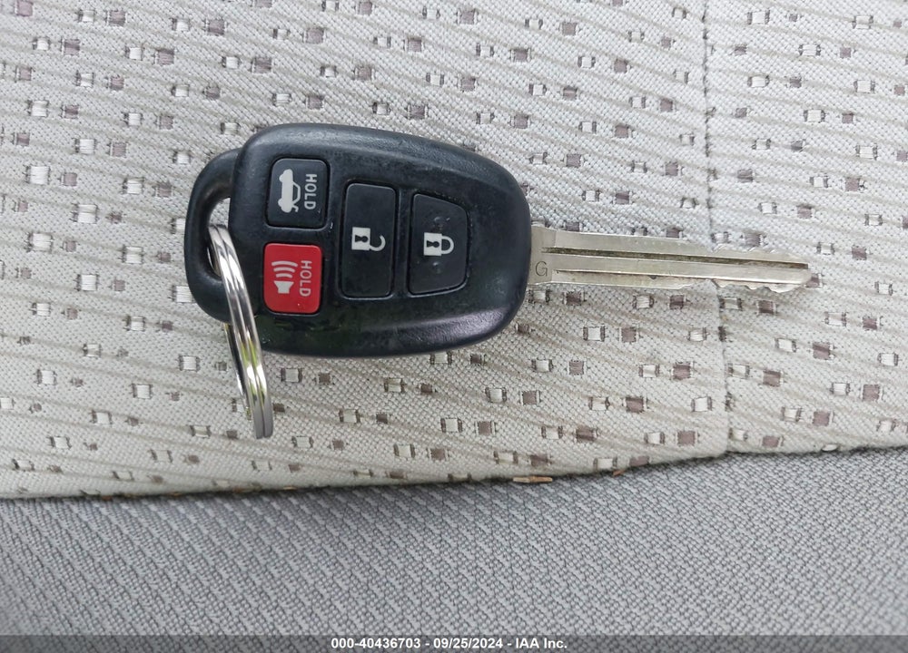 2012 TOYOTA CAMRY VIN: 4T1BF1FK4CU520930