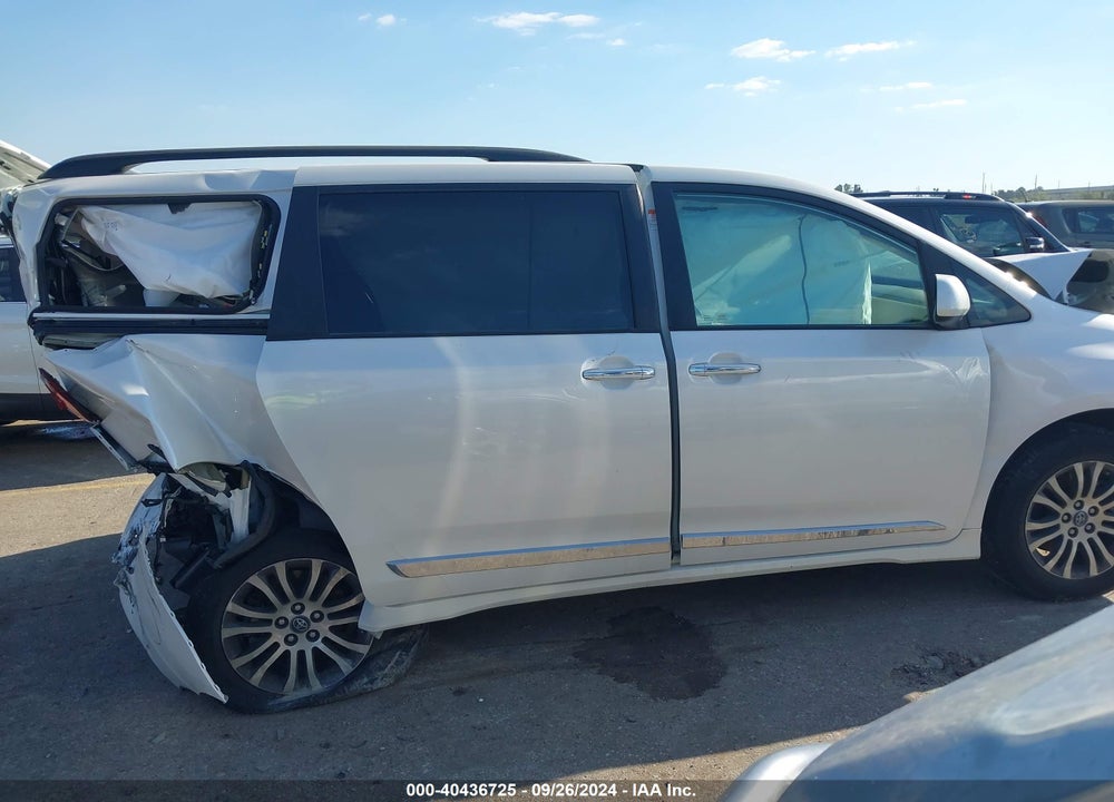 2019 TOYOTA SIENNA XLE PREMIUM 8 PASSENGER VIN: 5TDYZ3DC7KS019336