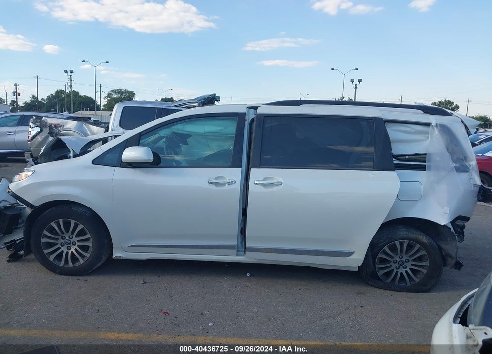 2019 TOYOTA SIENNA XLE PREMIUM 8 PASSENGER VIN: 5TDYZ3DC7KS019336
