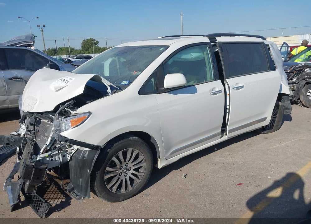 2019 TOYOTA SIENNA XLE PREMIUM 8 PASSENGER VIN: 5TDYZ3DC7KS019336