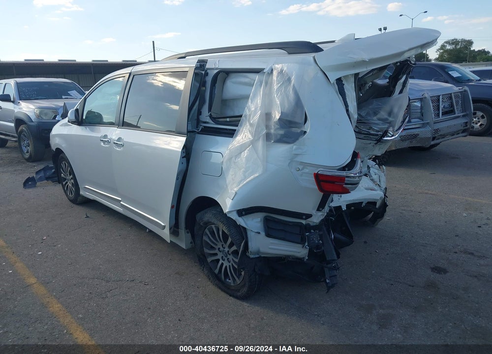 2019 TOYOTA SIENNA XLE PREMIUM 8 PASSENGER VIN: 5TDYZ3DC7KS019336