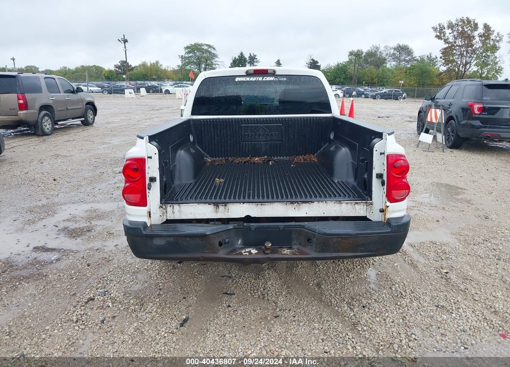 2011 RAM DAKOTA SXT VIN: 1D7RW3GK0BS504575