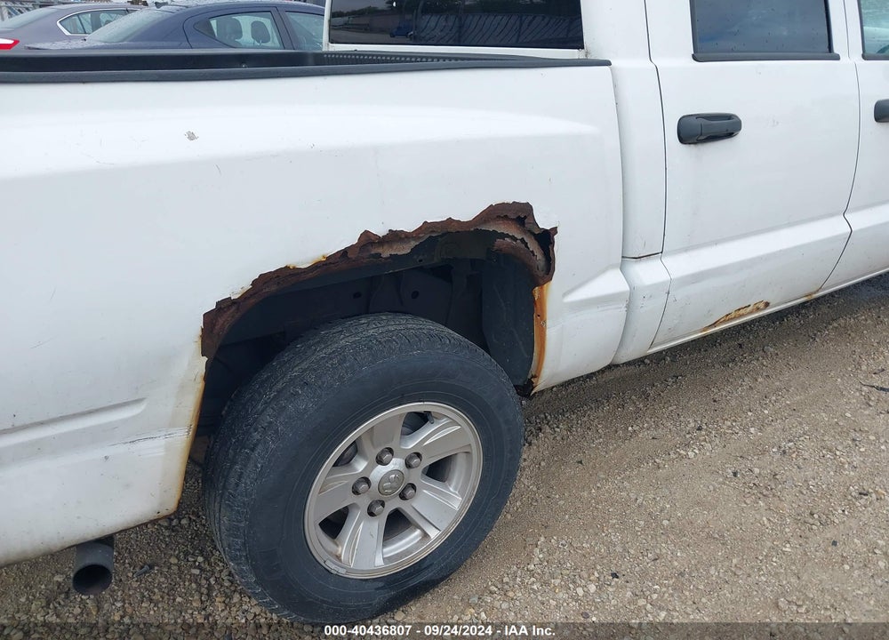 2011 RAM DAKOTA SXT VIN: 1D7RW3GK0BS504575