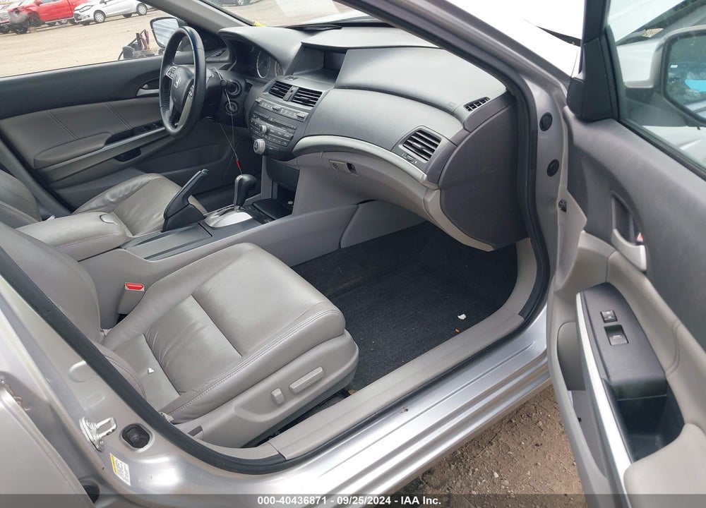 2010 HONDA ACCORD 3.5 EX-L VIN: 1HGCP3F80AA030202