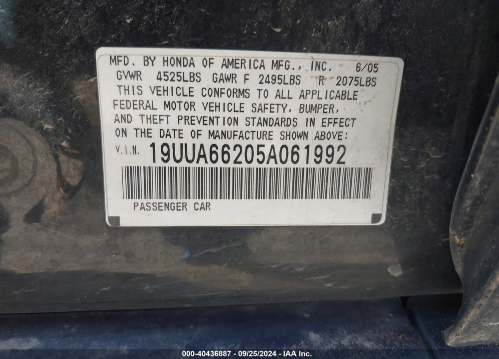 2005 ACURA TL VIN: 19UUA66205A061992