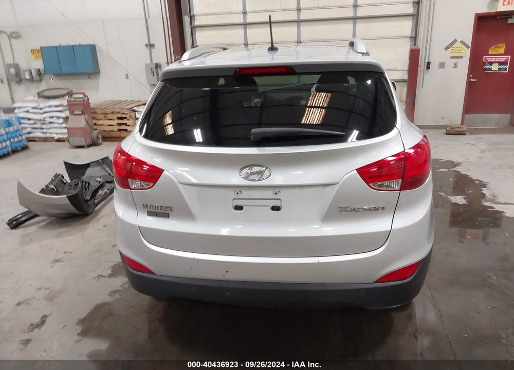 2011 HYUNDAI TUCSON GLS VIN: KM8JU3AC1BU200119