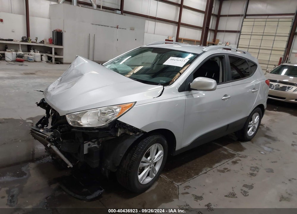 2011 HYUNDAI TUCSON GLS VIN: KM8JU3AC1BU200119