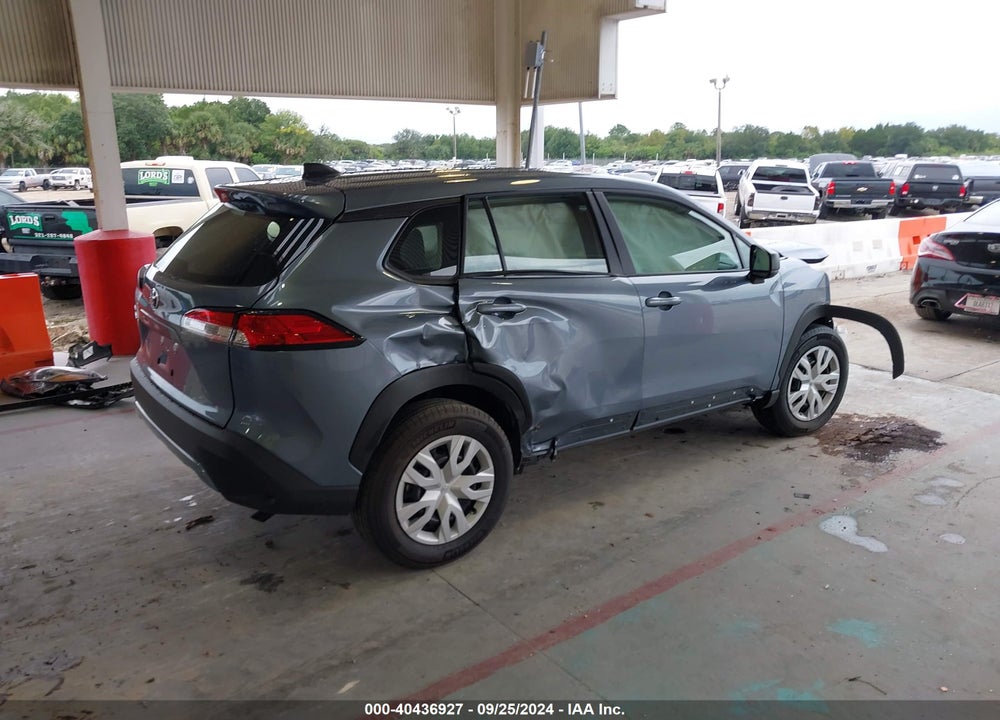 2024 TOYOTA COROLLA CROSS L VIN: 7MUAAAAG2RV102211