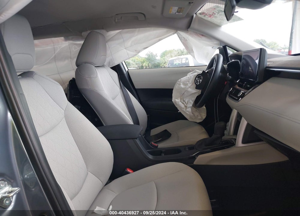 2024 TOYOTA COROLLA CROSS L VIN: 7MUAAAAG2RV102211