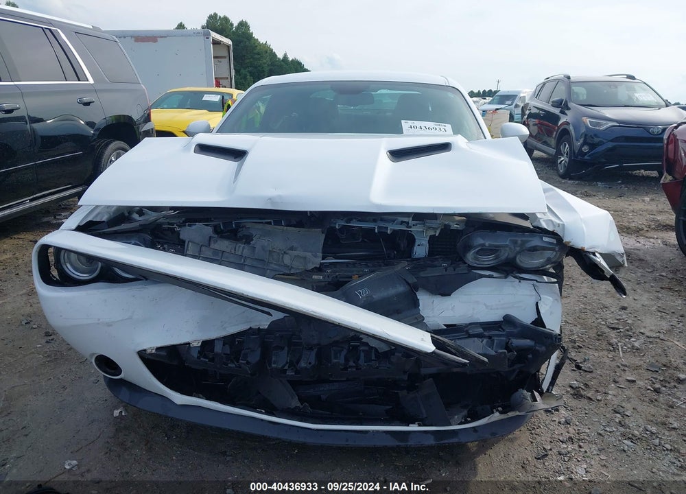 2018 DODGE CHALLENGER SXT VIN: 2C3CDZAGXJH128121