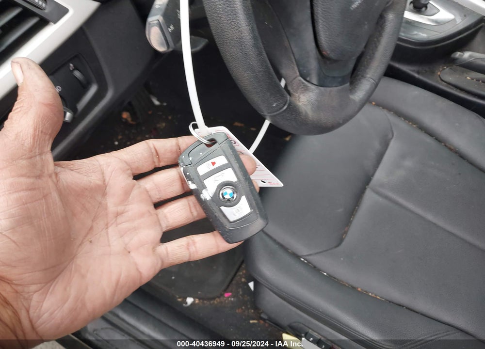 2018 BMW 320I VIN: WBA8A9C56JAH14271