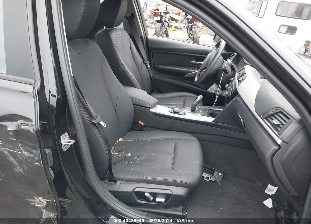 2018 BMW 320I VIN: WBA8A9C56JAH14271