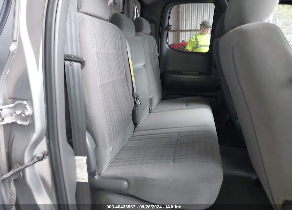 2006 TOYOTA TUNDRA SR5 V8 VIN: 5TBBT44116S484513
