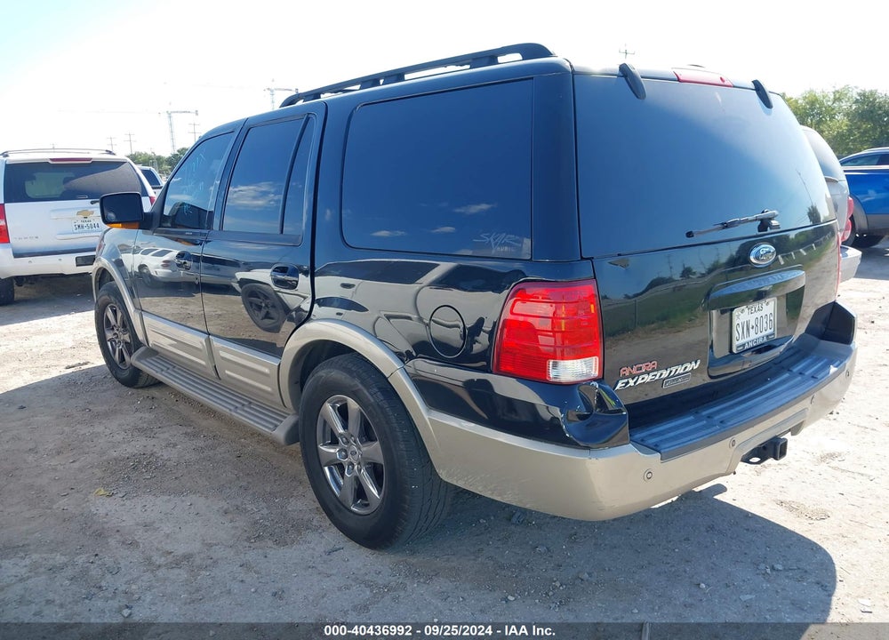 2005 FORD EXPEDITION VIN: 1FMFU17525LA04591