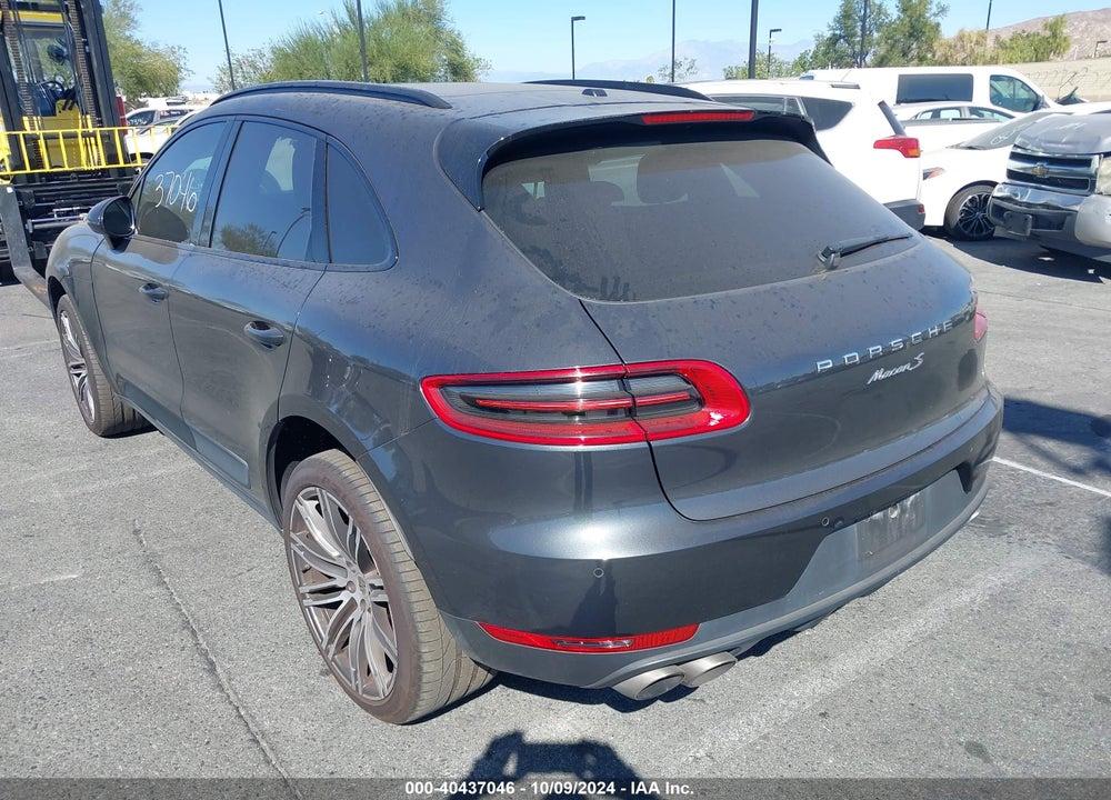 2017 PORSCHE MACAN S VIN: WP1AB2A58HLB10260
