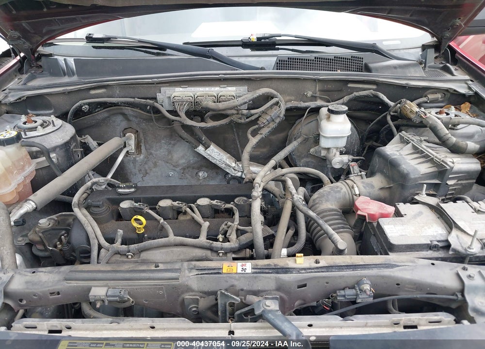 2010 FORD ESCAPE XLS VIN: 1FMCU0C74AKD16464