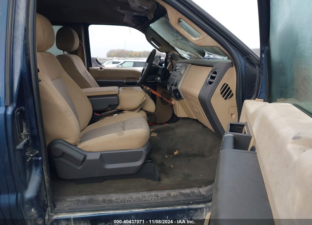 2013 FORD F-250 XLT VIN: 1FT7X2B62DEB23654