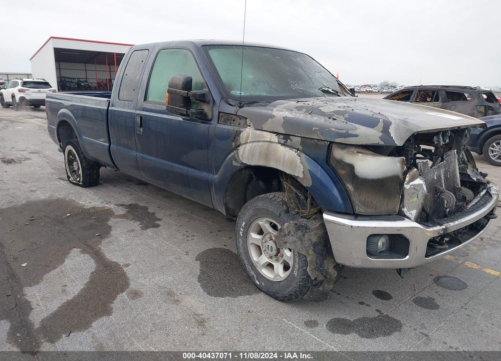 2013 FORD F-250 XLT VIN: 1FT7X2B62DEB23654