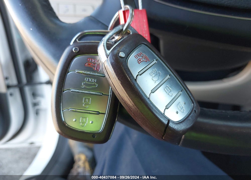 2015 HYUNDAI SONATA LIMITED VIN: 5NPE34AF0FH022664