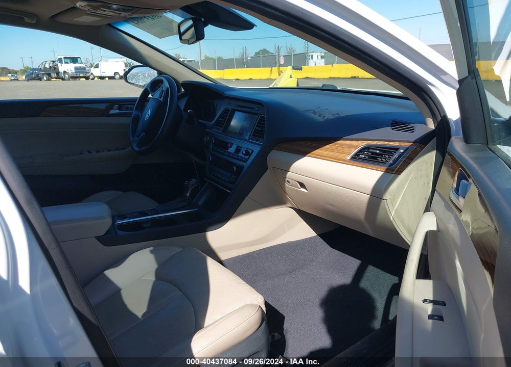 2015 HYUNDAI SONATA LIMITED VIN: 5NPE34AF0FH022664