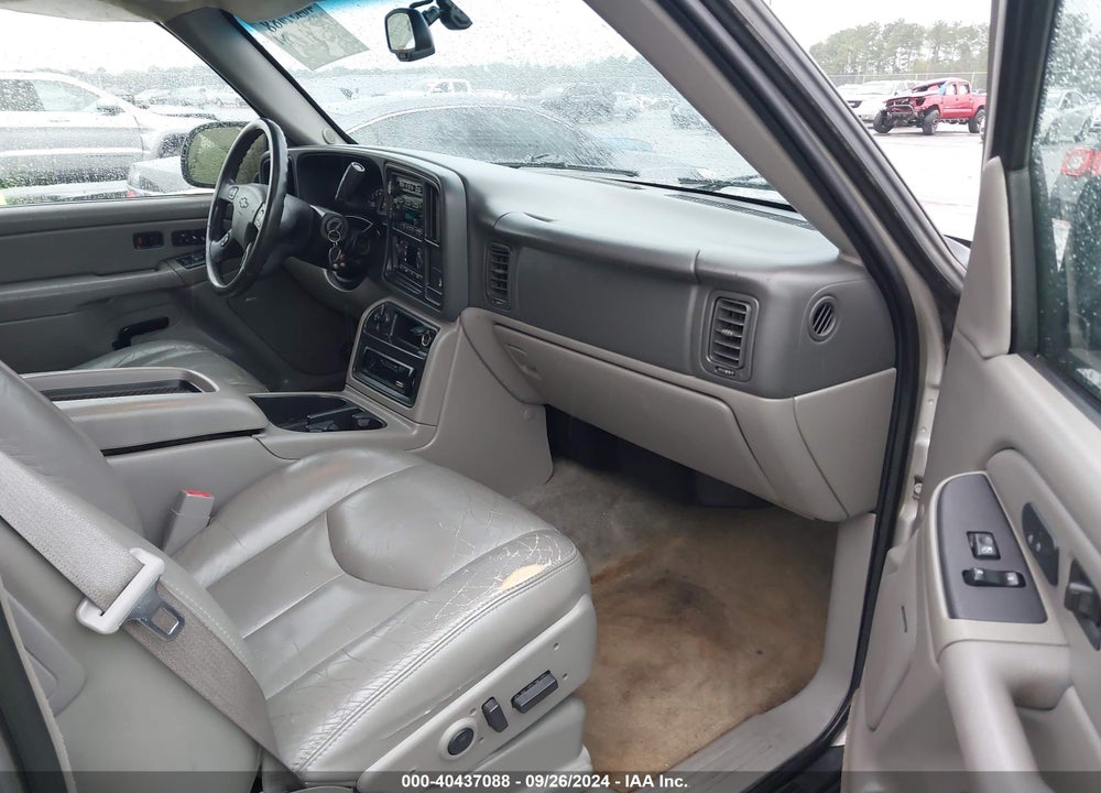 2004 CHEVROLET TAHOE LT VIN: 1GNEC13Z14J331545