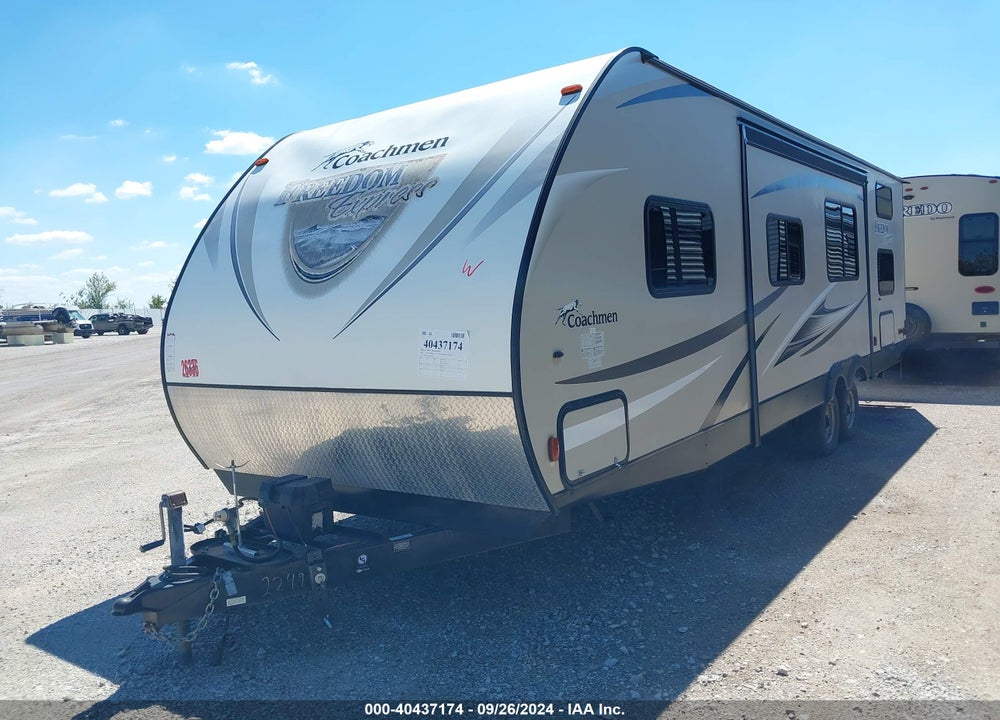 2016 COACHMEN FREEDOM EXPRESS 28SE VIN: 5ZT2FETB3GA022496
