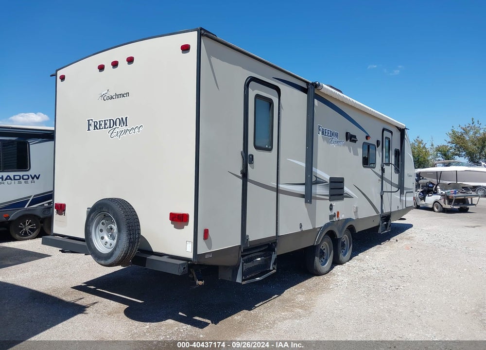 2016 COACHMEN FREEDOM EXPRESS 28SE VIN: 5ZT2FETB3GA022496