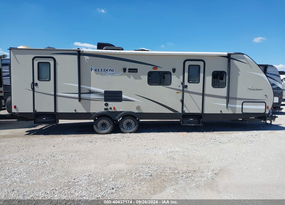 2016 COACHMEN FREEDOM EXPRESS 28SE VIN: 5ZT2FETB3GA022496
