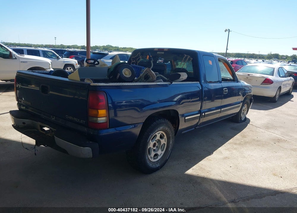 2000 CHEVROLET SILVERADO 1500 LS VIN: 1GCEC19T7YZ221795