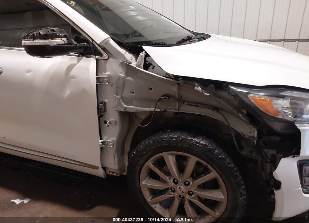 2016 KIA SORENTO 3.3L SXL VIN: 5XYPKDA54GG148750