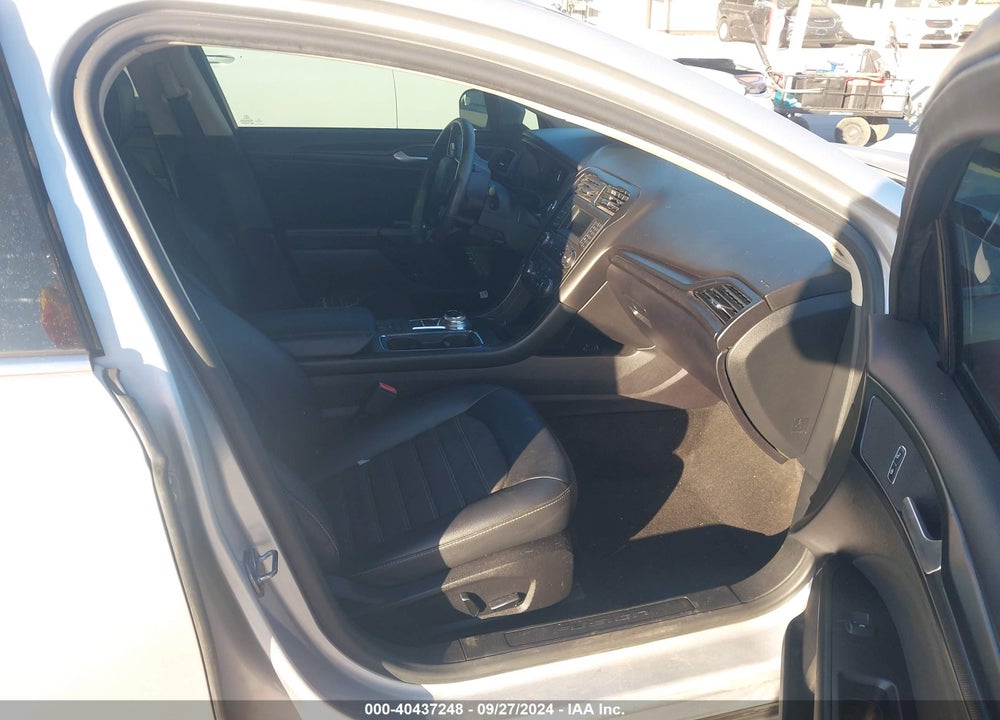 2018 FORD FUSION HYBRID SE VIN: 3FA6P0LU8JR169422