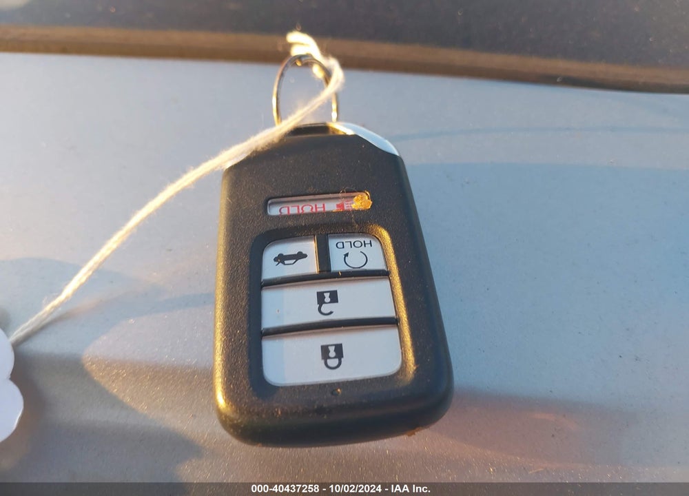 2016 HONDA ACCORD EX-L VIN: 1HGCR2F82GA130136