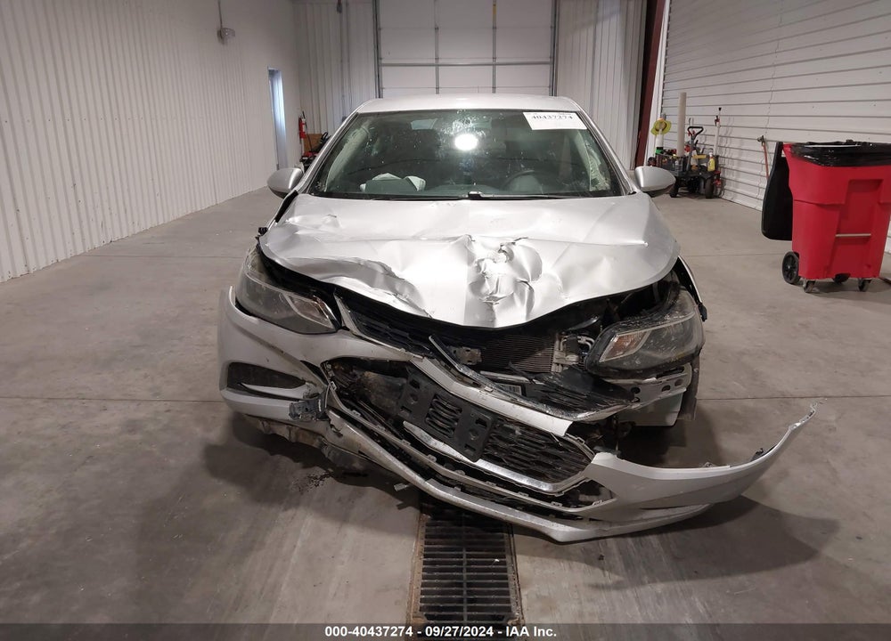 2018 CHEVROLET CRUZE LT AUTO VIN: 1G1BE5SM0J7102858