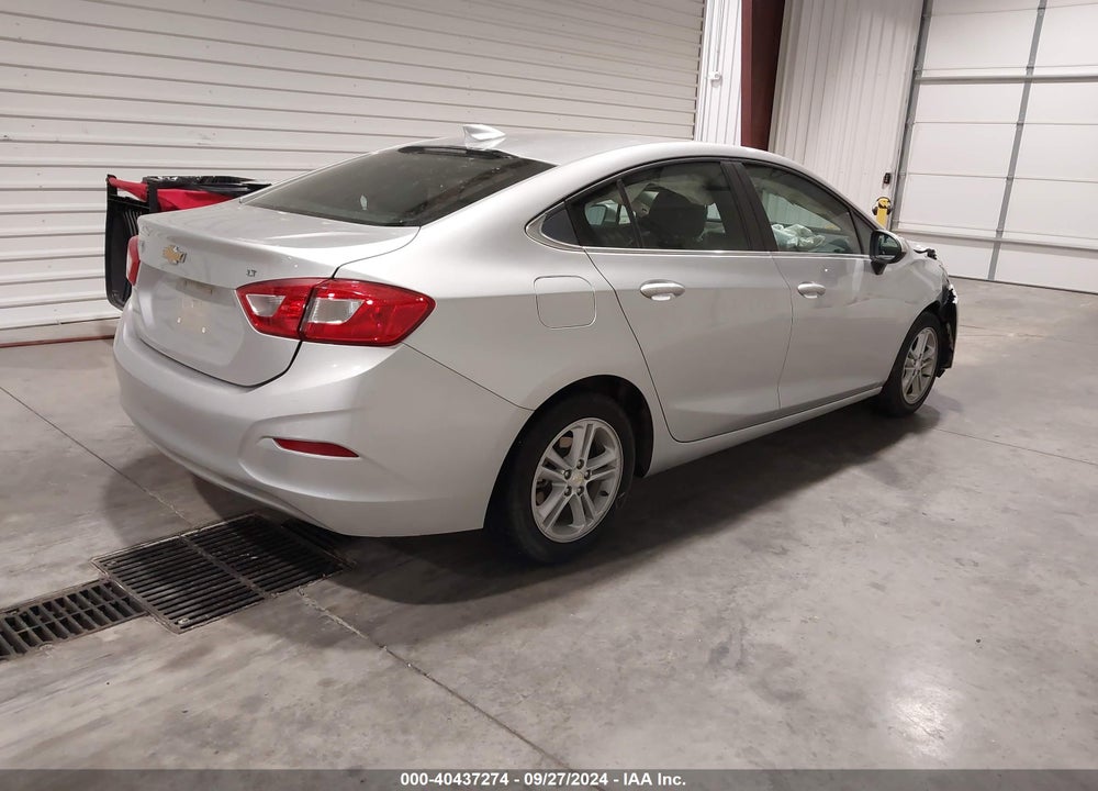 2018 CHEVROLET CRUZE LT AUTO VIN: 1G1BE5SM0J7102858